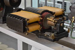 Gleichstrom-Reihenschlussmaschine mit Selbsterregung /Modell D3,  GM 002